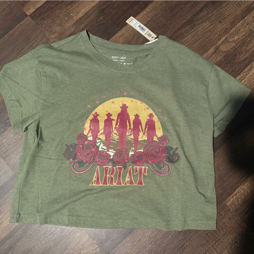 Women small Ariat shirt
